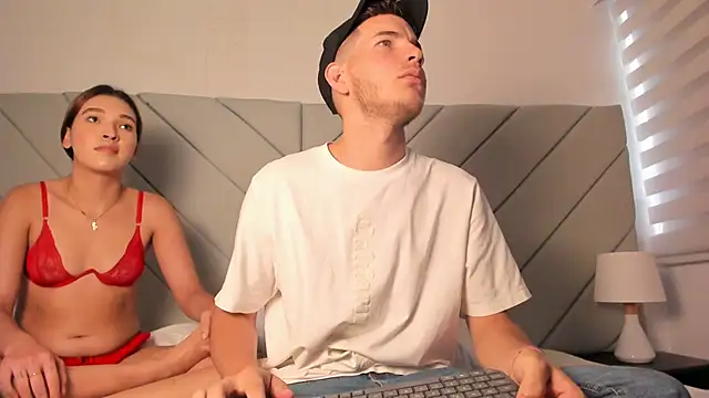 lara and danny online show from 09-12-25, 07:14