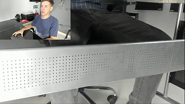 lara and danny online show from 10-09-25, 07:34