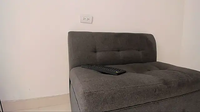 lara and danny online show from 10-12-25, 07:57