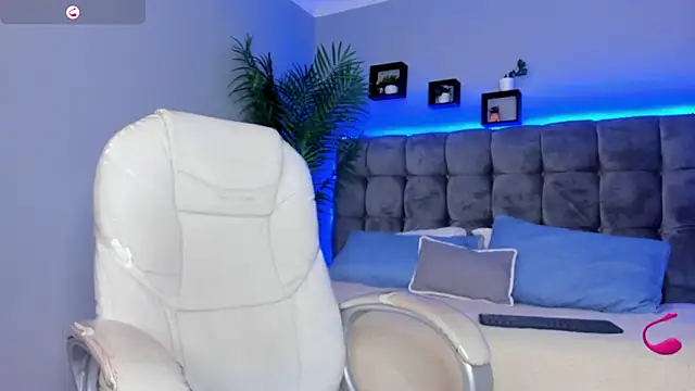 Snapshot of Thomas_moon chatting on 03-14-26, 01:49 Thomas moon online show from 03-14-26, 01:49