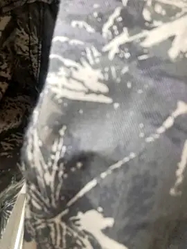 lolo7121 online show from 09-10-25, 06:57