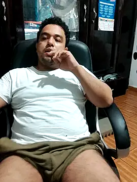 Snapshot of Hotknight chatting on 10-09-25, 09:07 Hotknight online show from 10-09-25, 09:07