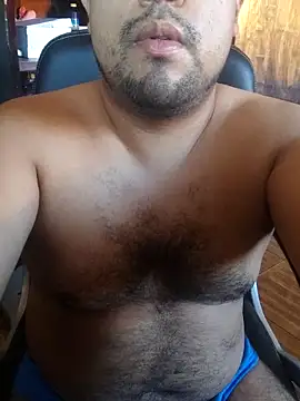 Snapshot of Hotknight chatting on 10-12-25, 09:58 Hotknight online show from 10-12-25, 09:58