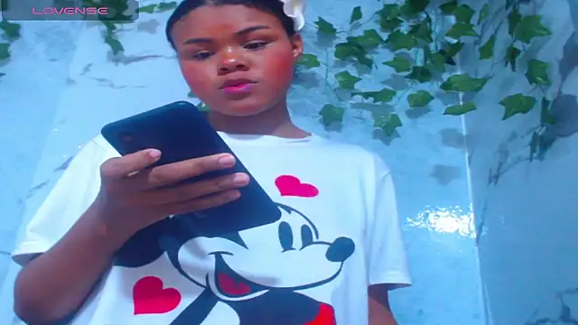 Snapshot of negrihot_crazy chatting on 11-11-25, 07:03 negrihot crazy online show from 11-11-25, 07:03