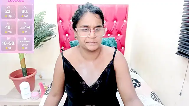 Strawberry Lips online show from 11-01-25, 05:31