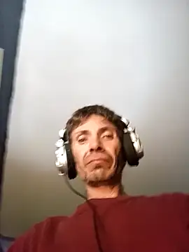 Snapshot of githot chatting on 10-14-25, 07:20 githot online show from 10-14-25, 07:20