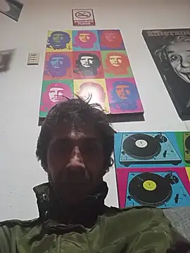 Snapshot of githot chatting on 11-13-25, 09:08 githot online show from 11-13-25, 09:08