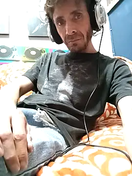 githot online show from 12-04-25, 07:39