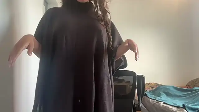 Daphnebby online show from 10-02-25, 08:43