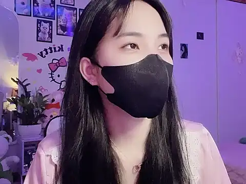 keelinnn19 online show from 10-31-25, 11:33