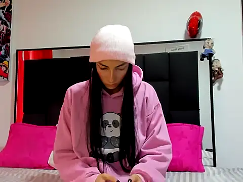 xamila muaa online show from 11-13-25, 12:26