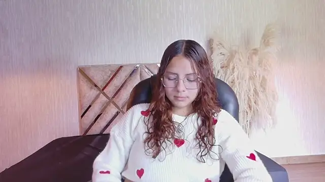 Snapshot of angeles_azul chatting on 03-30-26, 04:19 angeles azul online show from 03-30-26, 04:19