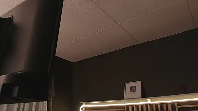 PaulEvens online show from 10-18-25, 01:12