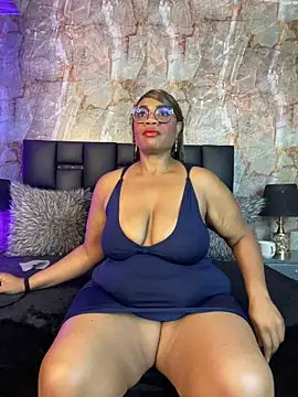 Snapshot of aranzzalatin chatting on 11-18-25, 12:09 aranzzalatin online show from 11-18-25, 12:09