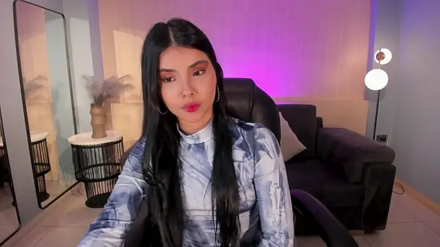 MiaLaurence online show from 10-25-25, 07:30