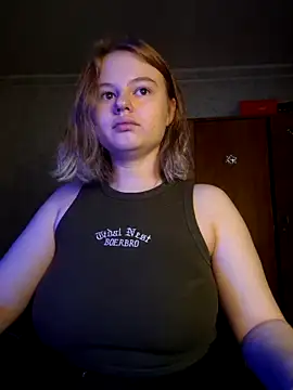 Snapshot of SlipperSherry chatting on 10-18-25, 06:19 SlipperSherry online show from 10-18-25, 06:19