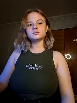 Snapshot of SlipperSherry chatting on 11-02-25, 08:22 SlipperSherry online show from 11-02-25, 08:22