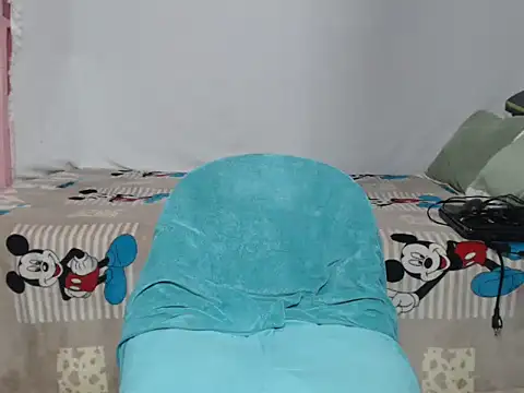 JustineKurt21 online show from 09-18-25, 05:53