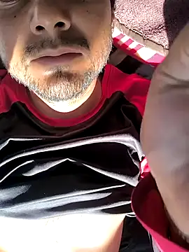 Snapshot of Luis77020192 chatting on 09-26-25, 10:36 Luis77020192 online show from 09-26-25, 10:36