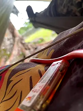 Snapshot of Alabestia12 chatting on 11-10-25, 04:39 Alabestia12 online show from 11-10-25, 04:39