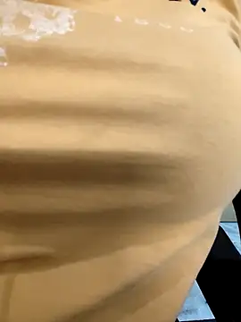 Snapshot of Kayna_Rawat chatting on 11-20-25, 12:16 Kayna Rawat online show from 11-20-25, 12:16