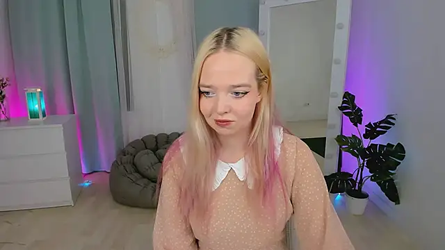 BellaMontgomery online show from 02-06-26, 04:10