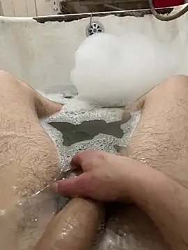 Snapshot of puderes2 chatting on 02-10-26, 02:32 puderes2 online show from 02-10-26, 02:32