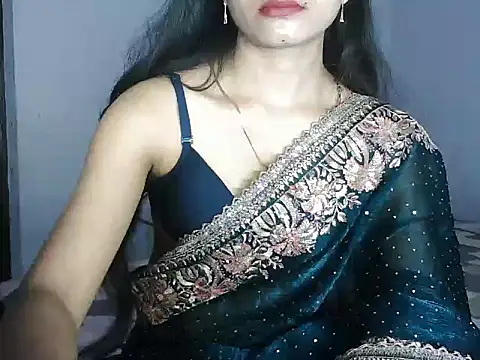 ROSE GOLDE online show from 02-23-26, 12:52