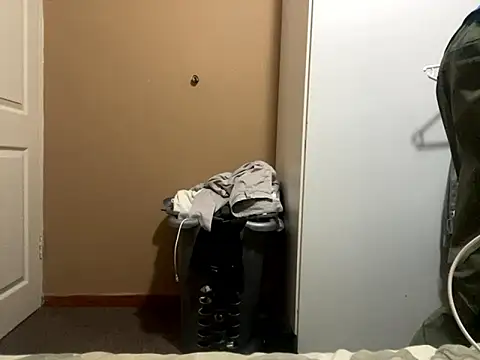 ThickBaddieandDaddy online show from 10-11-25, 01:38