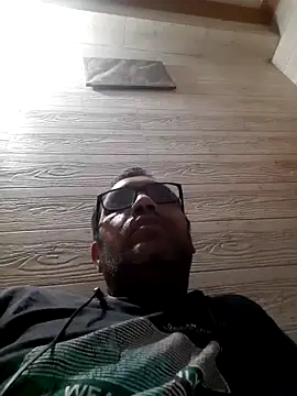 Hot-boy077 online show from 10-26-25, 09:48