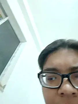 Snapshot of Elie_couple143 chatting on 11-23-25, 07:24 Elie couple143 online show from 11-23-25, 07:24