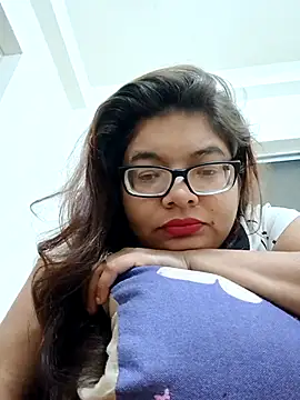 Snapshot of Elie_couple143 chatting on 12-16-25, 08:36 Elie couple143 online show from 12-16-25, 08:36