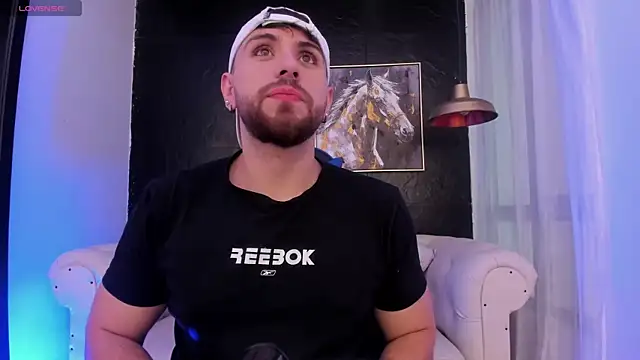 Snapshot of Maximo_Wolff chatting on 10-09-25, 08:07 Maximo Wolff online show from 10-09-25, 08:07