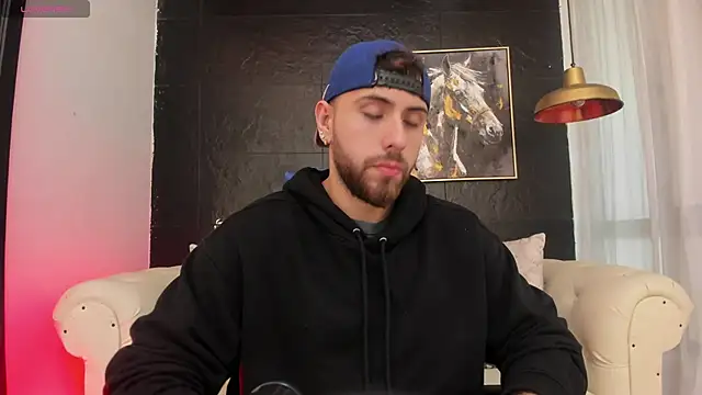 Snapshot of Maximo_Wolff chatting on 10-14-25, 08:09 Maximo Wolff online show from 10-14-25, 08:09