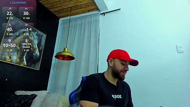 Snapshot of Maximo_Wolff chatting on 11-05-25, 08:09 Maximo Wolff online show from 11-05-25, 08:09