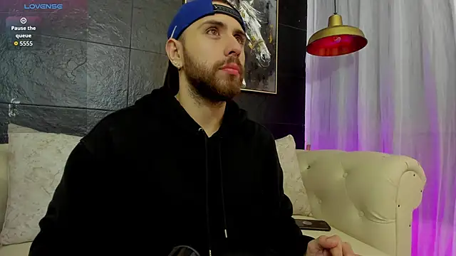 Snapshot of Maximo_Wolff chatting on 11-09-25, 09:24 Maximo Wolff online show from 11-09-25, 09:24