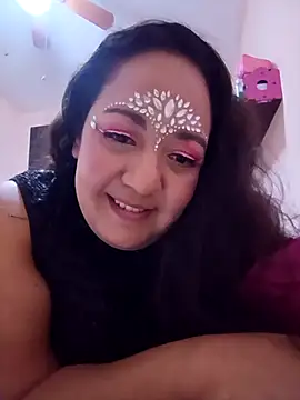 Snapshot of Caroomoom27 chatting on 11-04-25, 02:10 Caroomoom27 online show from 11-04-25, 02:10