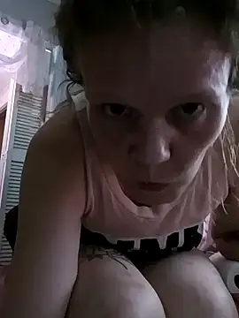 itsLoBunny online show from 10-17-25, 08:06