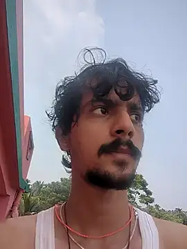 Snapshot of Sushant001 chatting on 11-06-25, 07:31 Sushant001 online show from 11-06-25, 07:31