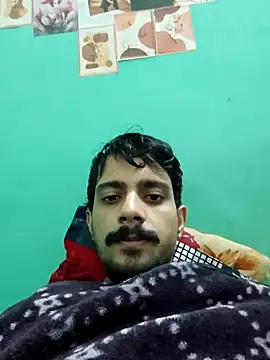 Snapshot of Sushant001 chatting on 12-14-25, 02:06 Sushant001 online show from 12-14-25, 02:06