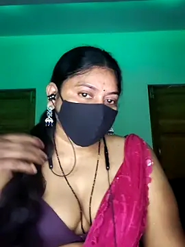 Snapshot of Telugu--Nadhini143 chatting on 10-13-25, 04:18 Telugu--Nadhini143 online show from 10-13-25, 04:18