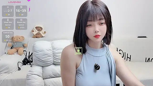 Snapshot of uikyy1 chatting on 09-26-25, 03:49 uikyy1 online show from 09-26-25, 03:49