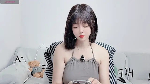 uikyy1 online show from 11-26-25, 07:31