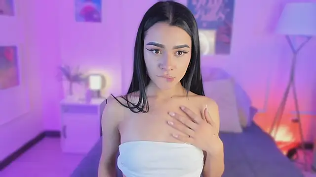 Snapshot of emma_soul1 chatting on 02-04-26, 06:03 emma soul1 online show from 02-04-26, 06:03