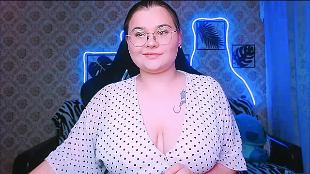 InLoveWithLife26 online show from 11-15-25, 05:42