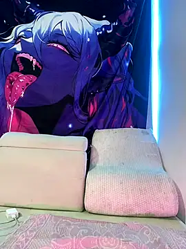 LinaSwitt online show from 09-10-25, 01:27