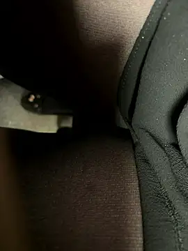 HiddenHoneyLDN online show from 01-16-26, 11:47