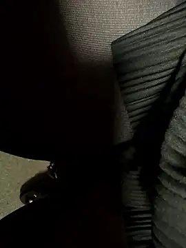 HiddenHoneyLDN online show from 01-19-26, 10:19