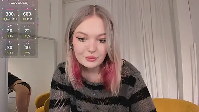 MiaW0rld online show from 11-27-25, 02:52