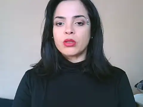 Snapshot of ITALIANASISIXX chatting on 11-18-25, 10:31 ITALIANASISIXX online show from 11-18-25, 10:31